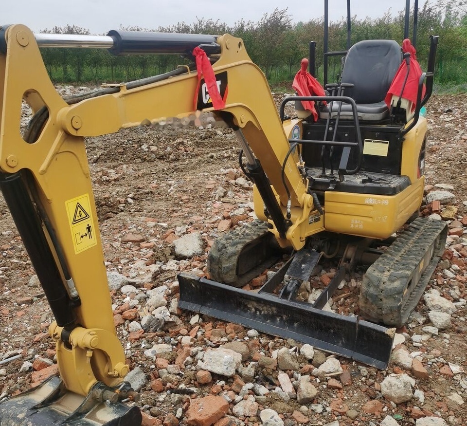 Caterpillar 301.7 - Máy xúc mini: hình 3 Caterpillar 301.7 - Máy xúc mini: hình 3