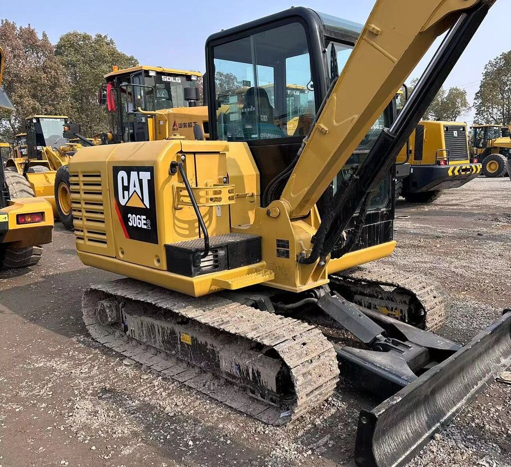 Caterpillar 306E - Máy xúc mini: hình 1 Caterpillar 306E - Máy xúc mini: hình 1