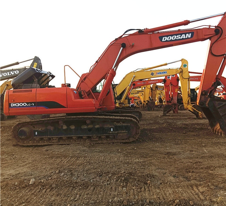 Doosan DH300LC-7 - Máy xúc bánh xích: hình 1 Doosan DH300LC-7 - Máy xúc bánh xích: hình 1