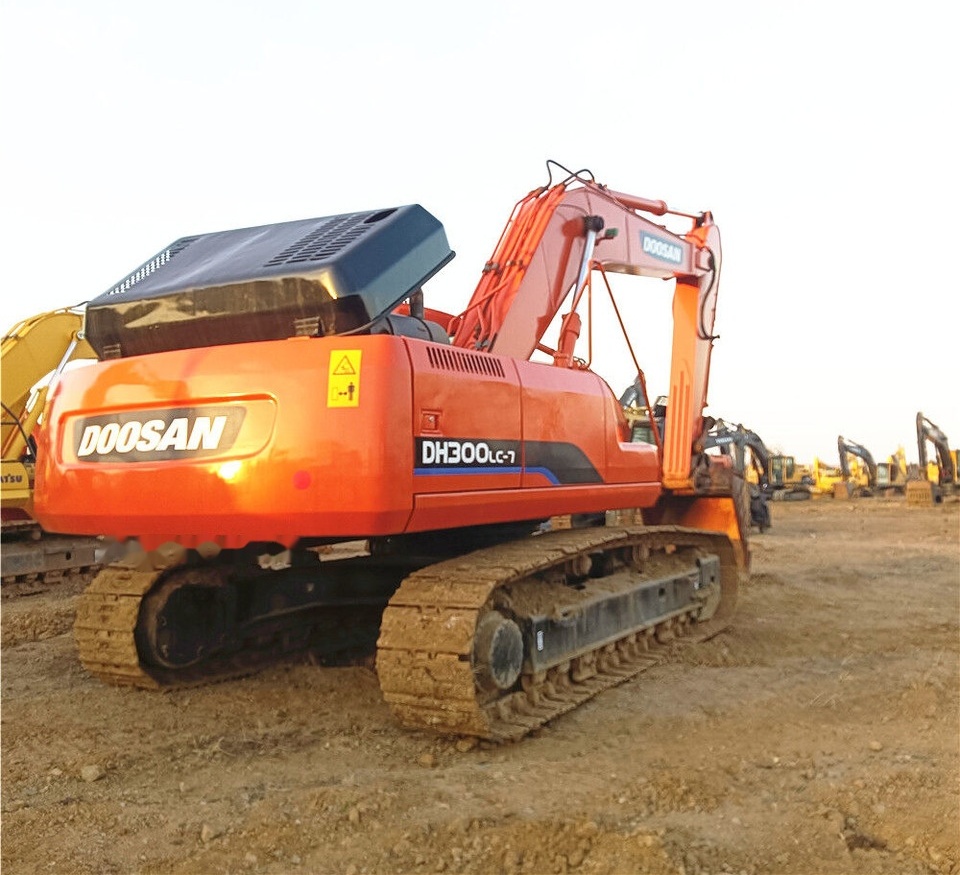 Doosan DH300LC-7 - Máy xúc bánh xích: hình 4 Doosan DH300LC-7 - Máy xúc bánh xích: hình 4