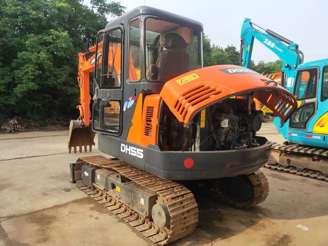 Doosan DH55 - Máy xúc mini: hình 5 Doosan DH55 - Máy xúc mini: hình 5