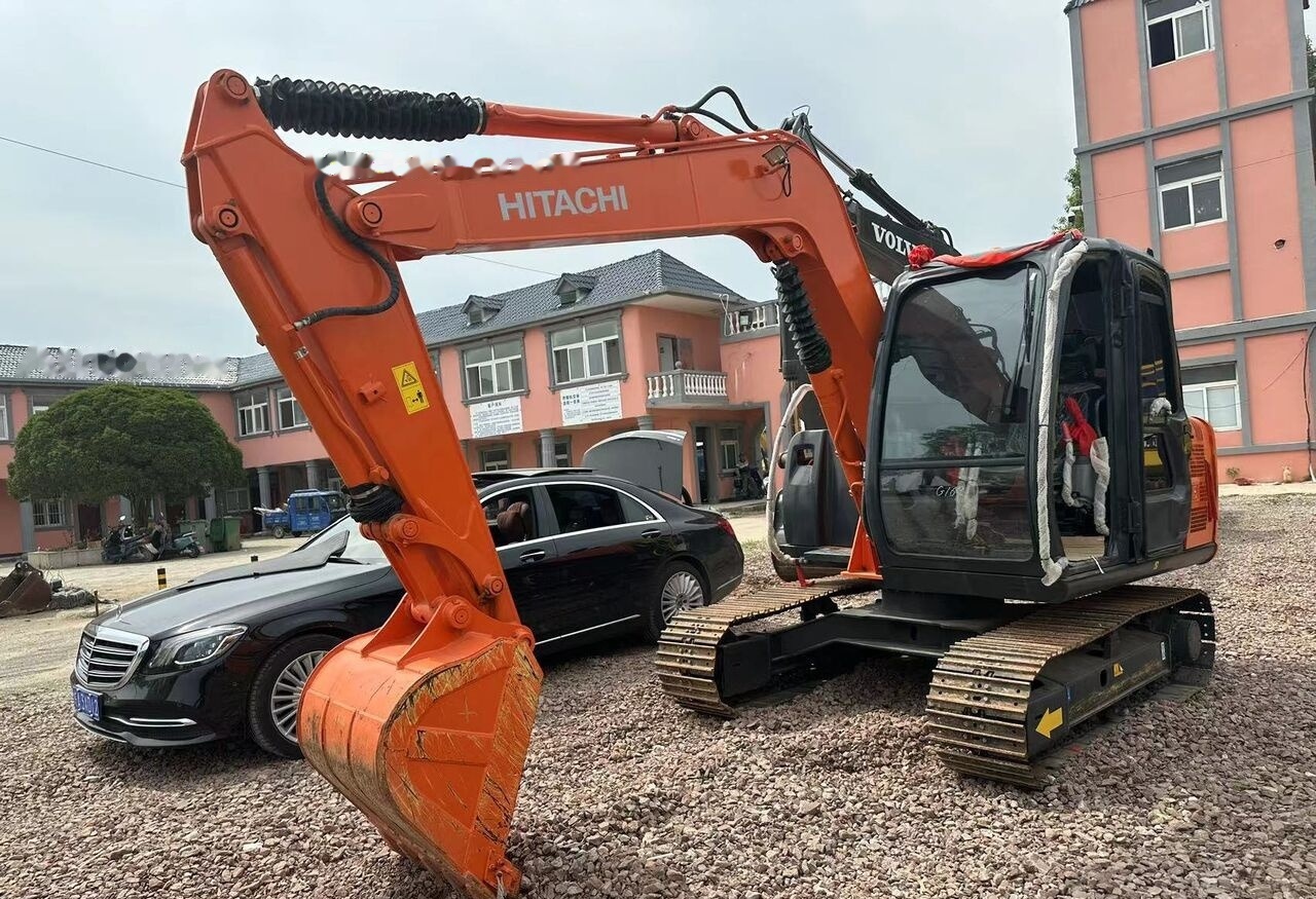 Hitachi ZX70 - Máy xúc mini: hình 4 Hitachi ZX70 - Máy xúc mini: hình 4