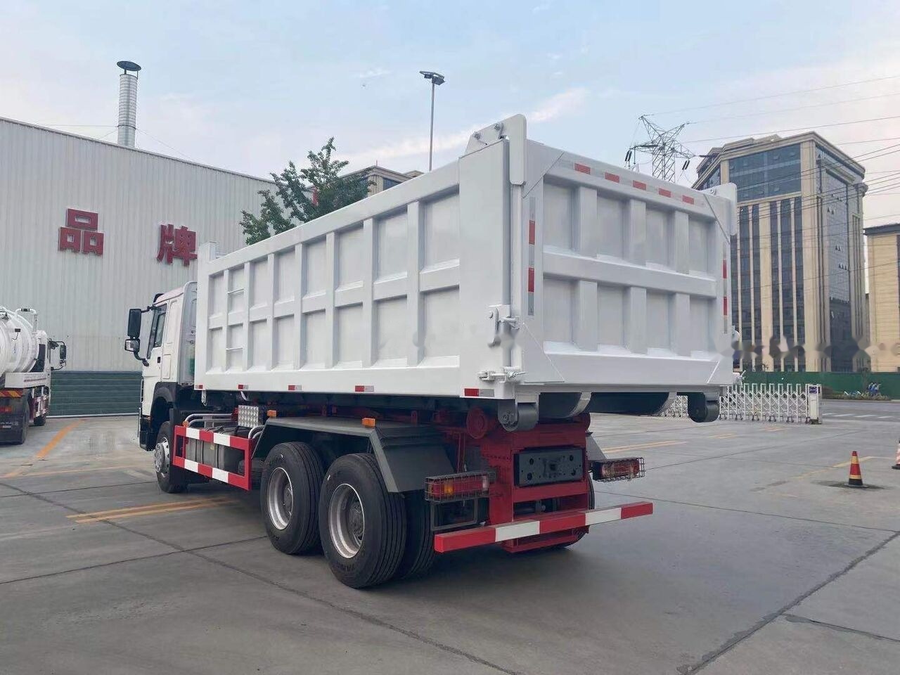 Howo 371 - Xe ben: hình 4 Howo 371 - Xe ben: hình 4