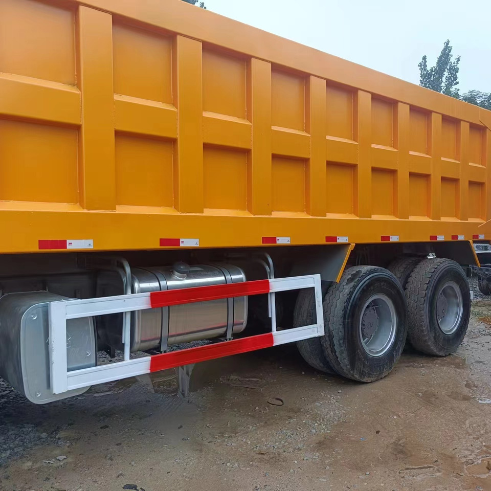Howo HOWO 8x4 DUMP TRUCK - Xe ben: hình 5 Howo HOWO 8x4 DUMP TRUCK - Xe ben: hình 5