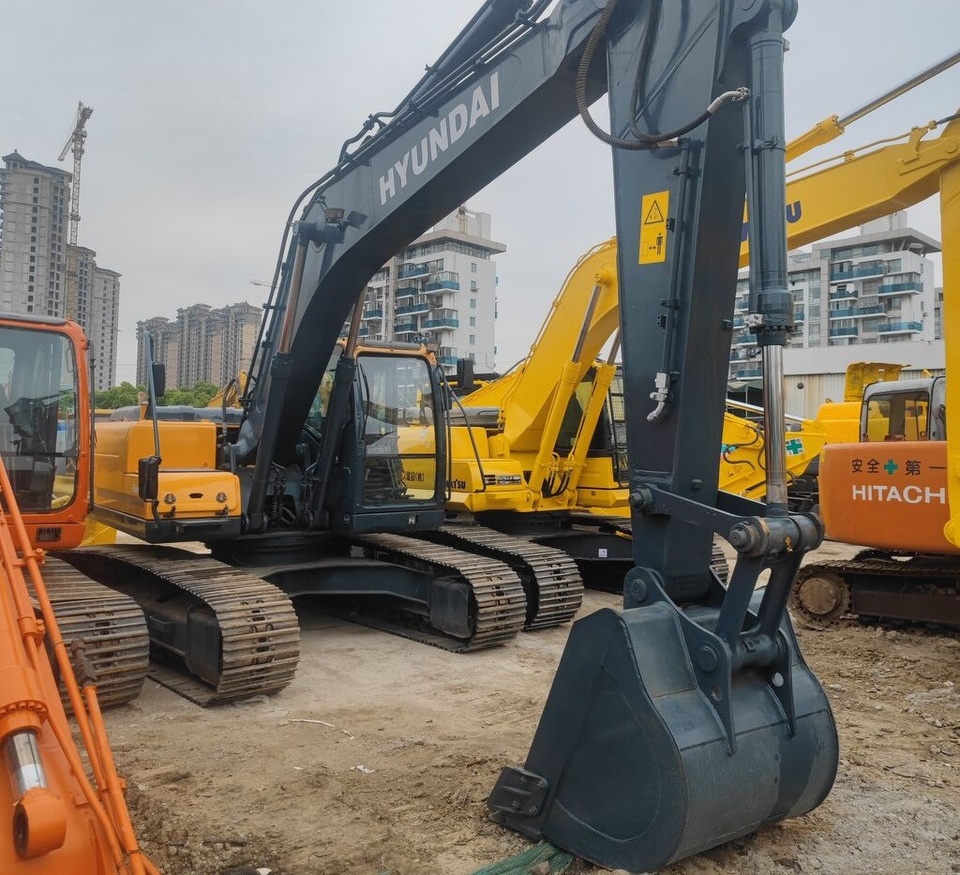 Hyundai R225-9T - Máy xúc bánh xích: hình 3 Hyundai R225-9T - Máy xúc bánh xích: hình 3