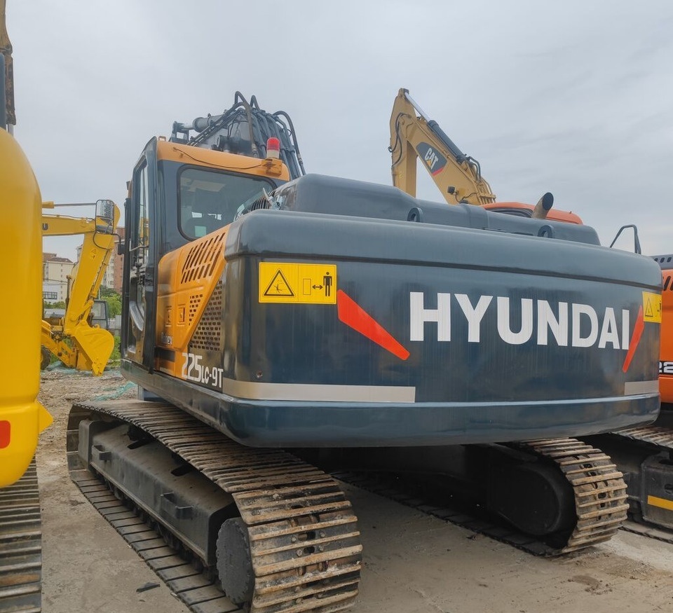 Hyundai R225-9T - Máy xúc bánh xích: hình 2 Hyundai R225-9T - Máy xúc bánh xích: hình 2