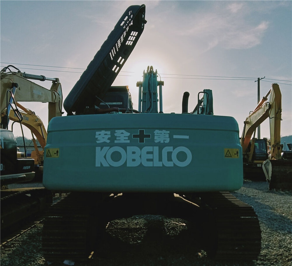 Kobelco SK210 - Máy xúc bánh xích: hình 4 Kobelco SK210 - Máy xúc bánh xích: hình 4