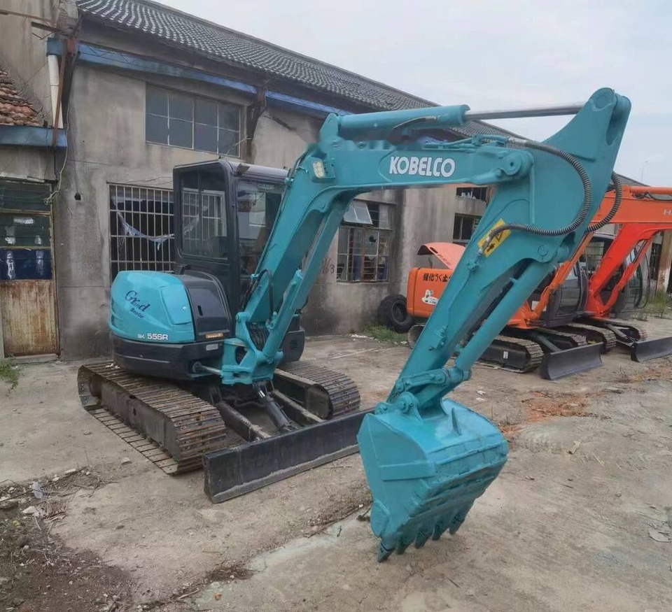 Kobelco SK55 - Máy xúc bánh xích: hình 3 Kobelco SK55 - Máy xúc bánh xích: hình 3