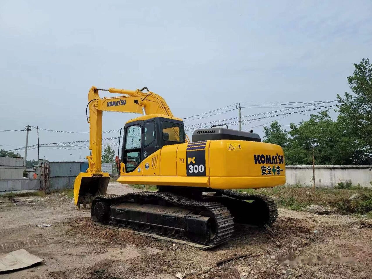 Komatsu PC300-7 - Máy xúc bánh xích: hình 2 Komatsu PC300-7 - Máy xúc bánh xích: hình 2