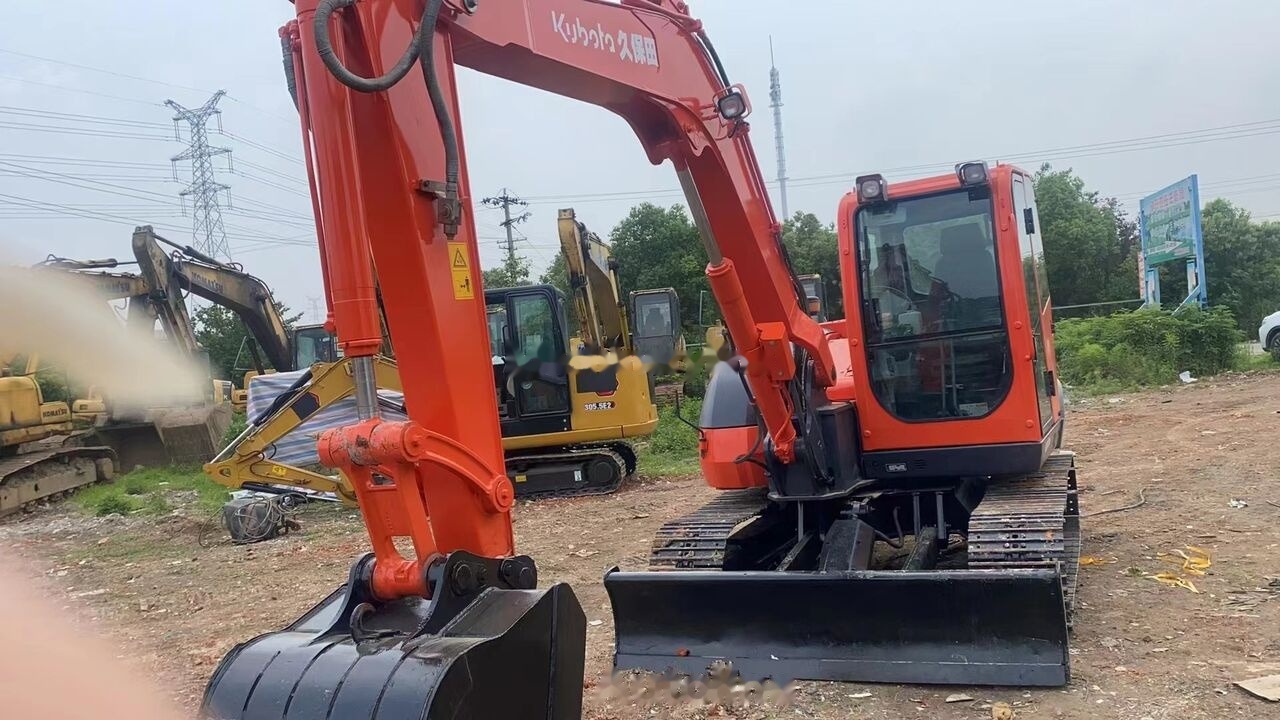 Kubota KX185 - Máy xúc mini: hình 4 Kubota KX185 - Máy xúc mini: hình 4