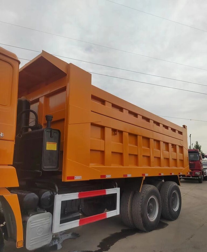 Shacman F3000 - Xe ben: hình 3 Shacman F3000 - Xe ben: hình 3