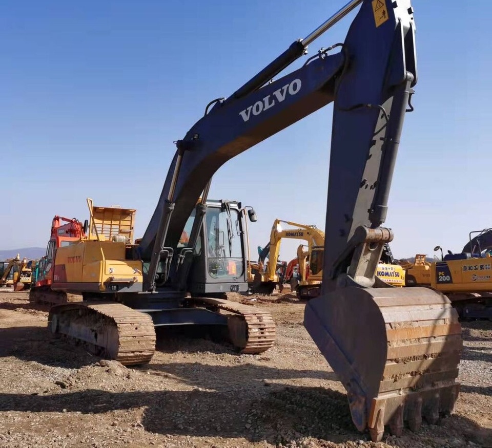 Volvo EC240LC - Máy xúc bánh xích: hình 2 Volvo EC240LC - Máy xúc bánh xích: hình 2