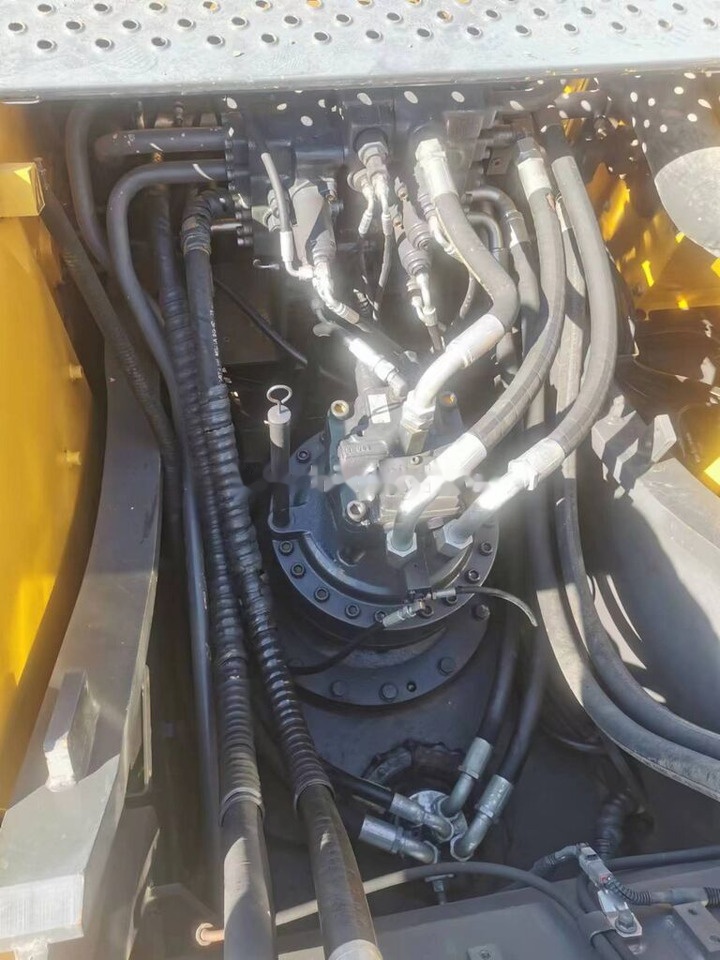 Volvo EC290 - Máy xúc bánh xích: hình 3 Volvo EC290 - Máy xúc bánh xích: hình 3