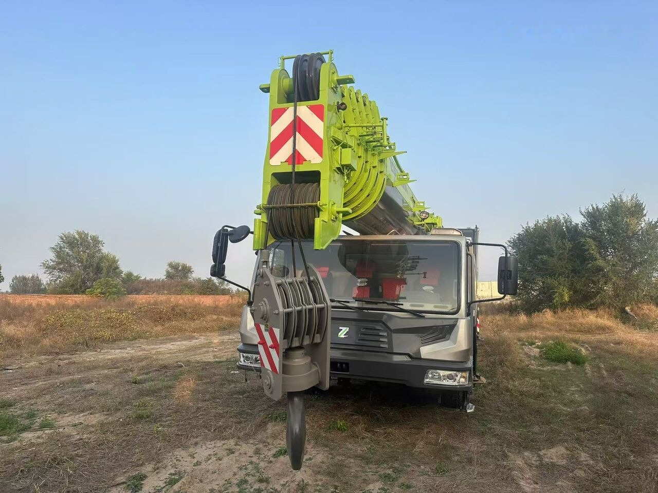 Zoomlion ZTC900V6 - Cẩu bánh lốp: hình 5 Zoomlion ZTC900V6 - Cẩu bánh lốp: hình 5