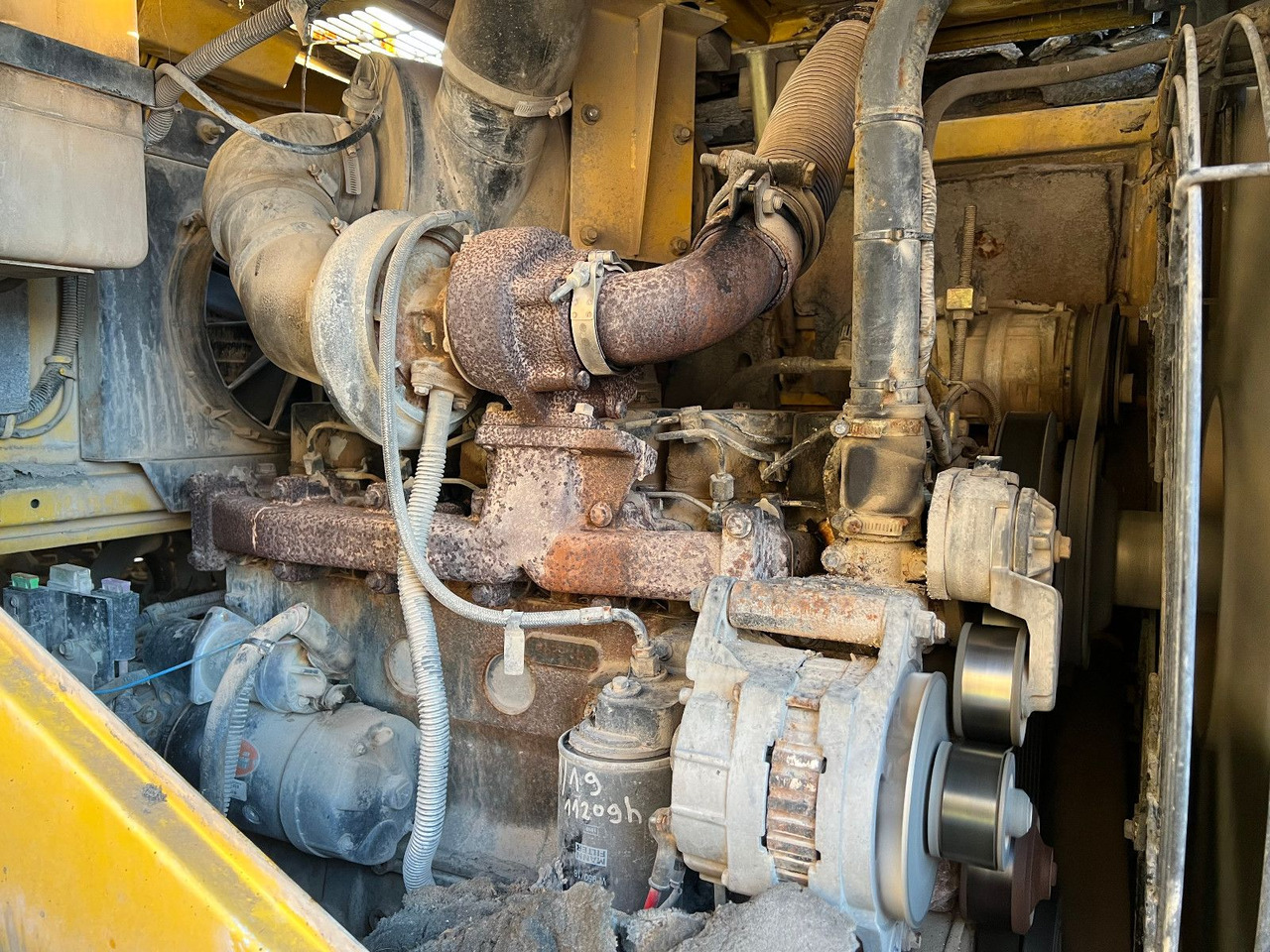 Komatsu WA 270 - Máy xúc lật bánh lốp: hình 5 Komatsu WA 270 - Máy xúc lật bánh lốp: hình 5