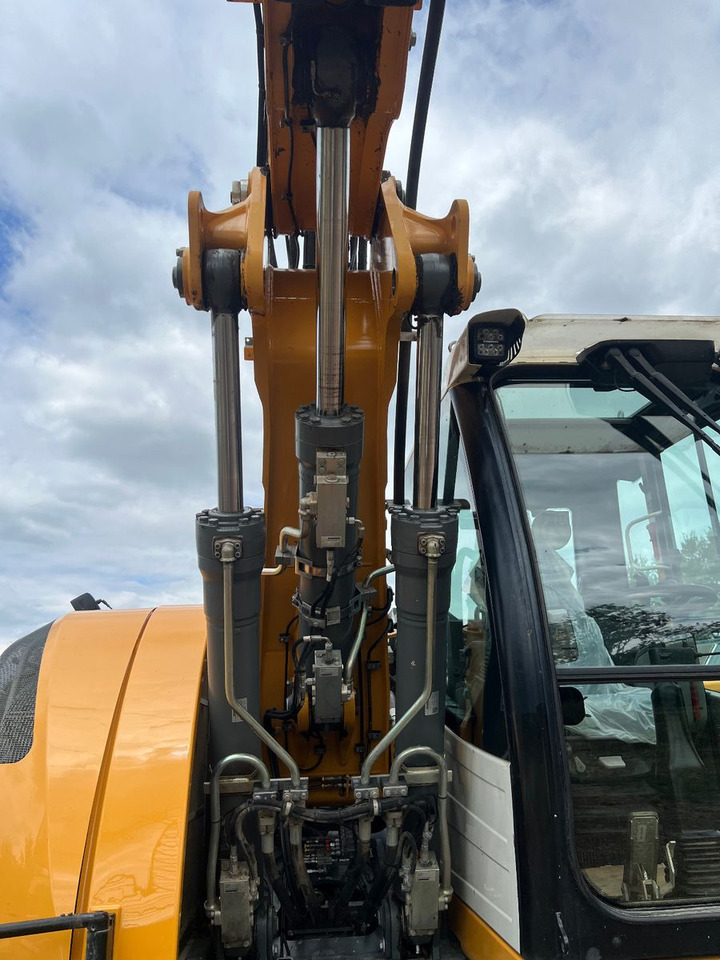 Máy xúc bánh lốp Liebherr A 918 Compact Likufix SW 48: hình 8