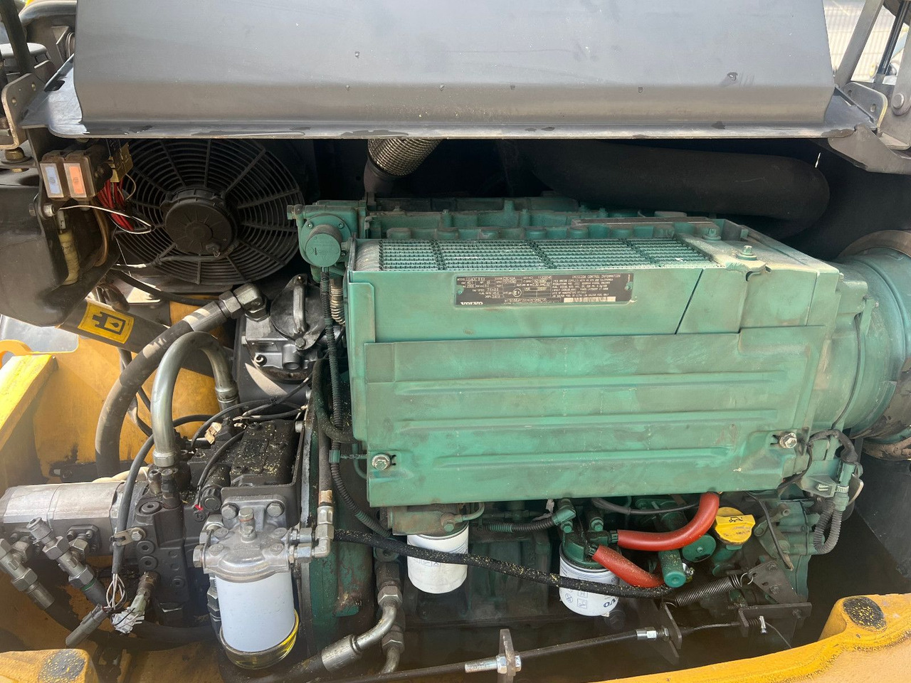 Volvo L 25 F u 28 F u. 30 F - Máy xúc lật bánh lốp: hình 3 Volvo L 25 F u 28 F u. 30 F - Máy xúc lật bánh lốp: hình 3