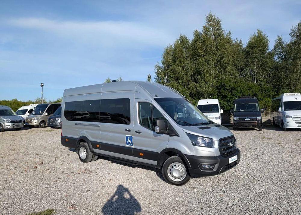Ford Transit - Xe bus mini, Xe van chở khách: hình 2 Ford Transit - Xe bus mini, Xe van chở khách: hình 2