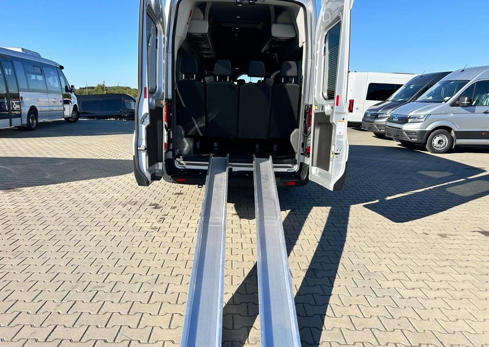 Ford Transit - Xe bus mini, Xe van chở khách: hình 5 Ford Transit - Xe bus mini, Xe van chở khách: hình 5