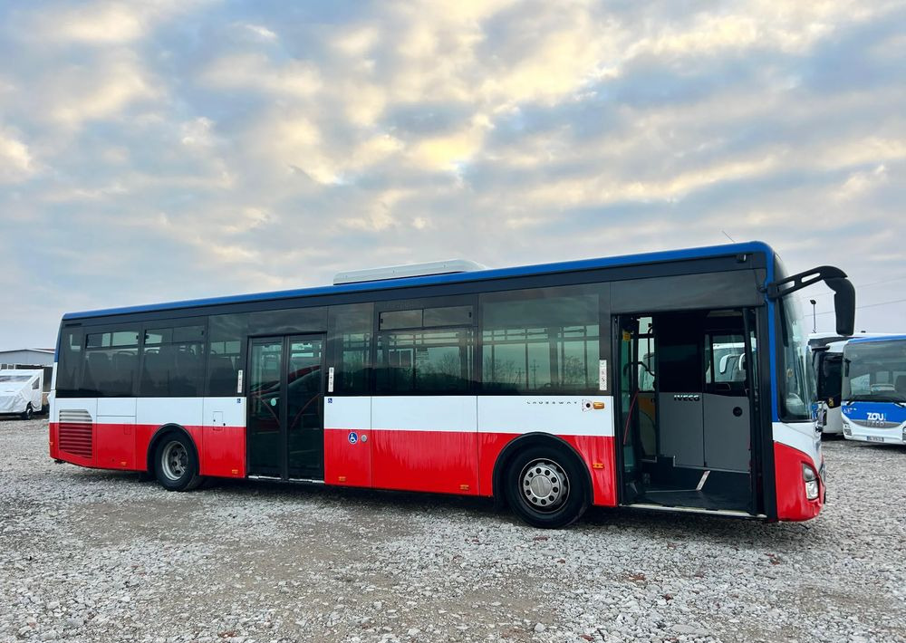 Iveco Crossway LE - Xe bus đô thị: hình 2 Iveco Crossway LE - Xe bus đô thị: hình 2