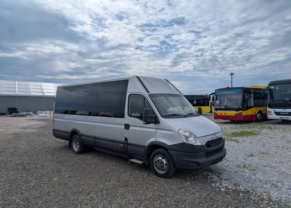 Iveco Daily 50C14 - Xe bus mini, Xe van chở khách: hình 2 Iveco Daily 50C14 - Xe bus mini, Xe van chở khách: hình 2