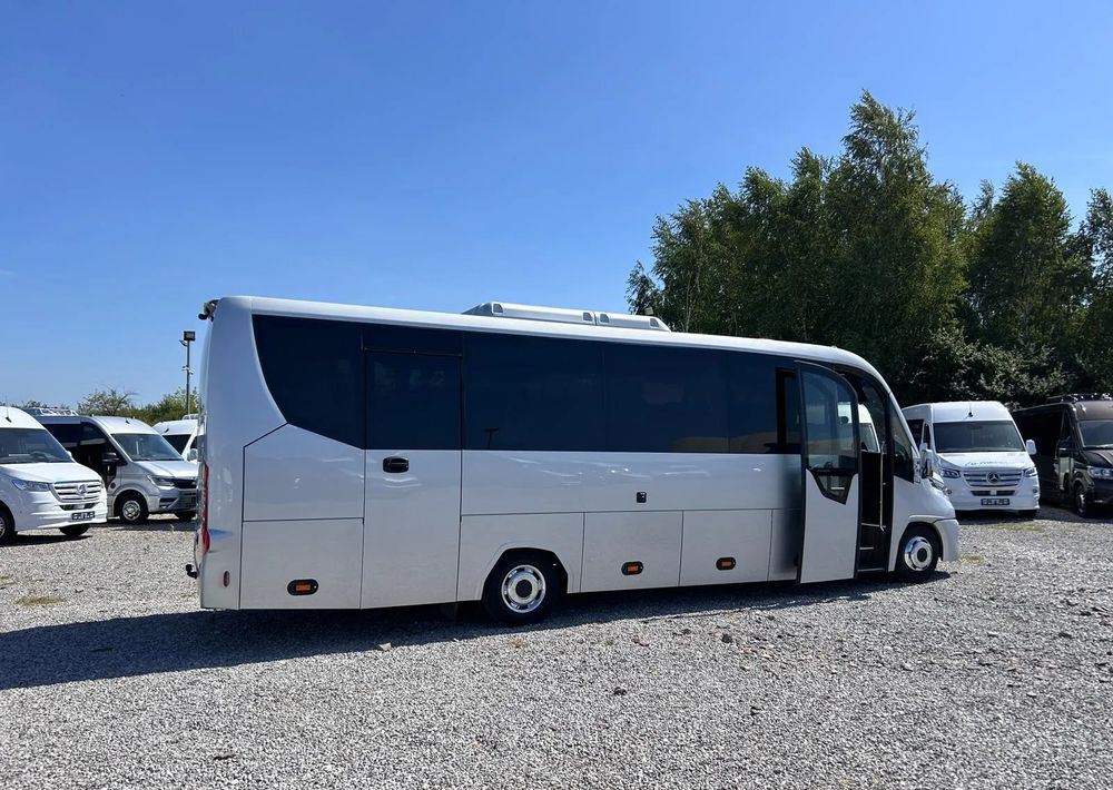 Iveco Daily - Xe bus mini, Xe van chở khách: hình 4 Iveco Daily - Xe bus mini, Xe van chở khách: hình 4