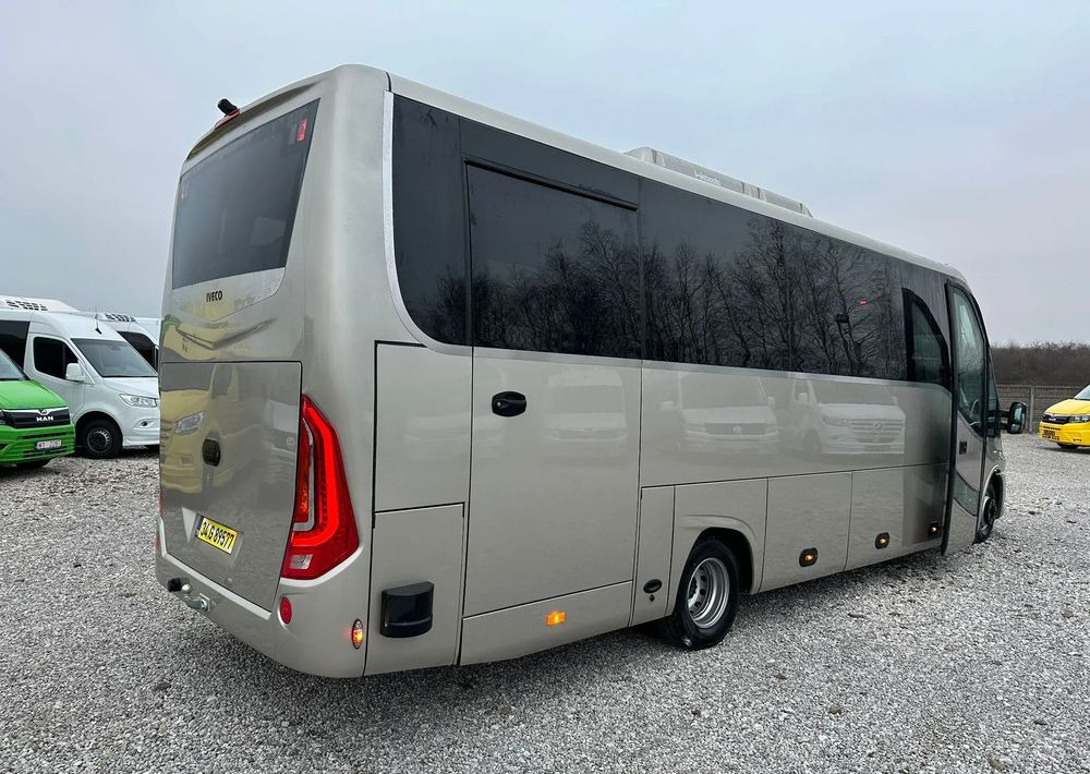Iveco Daily - Xe bus mini, Xe van chở khách: hình 3 Iveco Daily - Xe bus mini, Xe van chở khách: hình 3