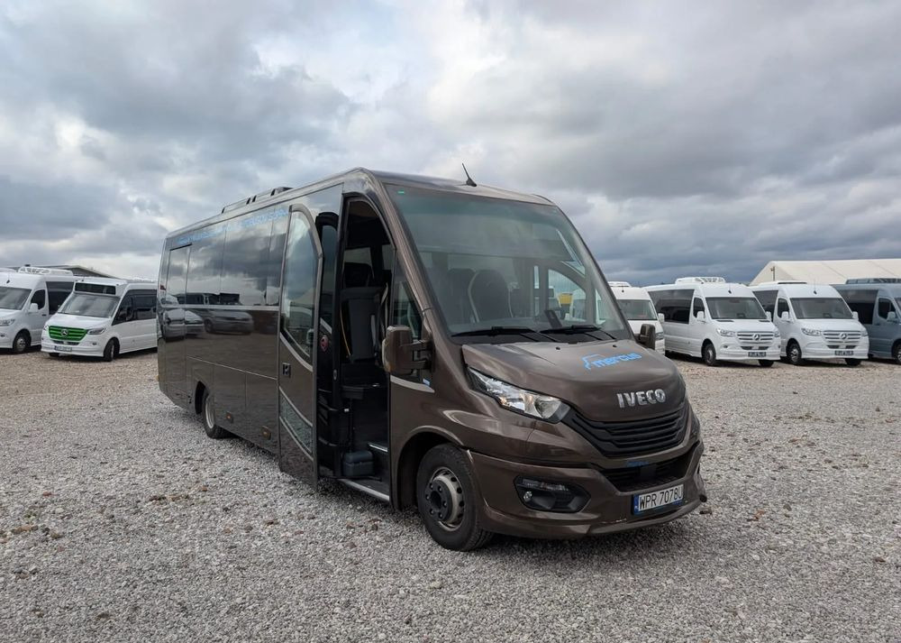 Iveco Daily - Xe bus mini, Xe van chở khách: hình 1 Iveco Daily - Xe bus mini, Xe van chở khách: hình 1