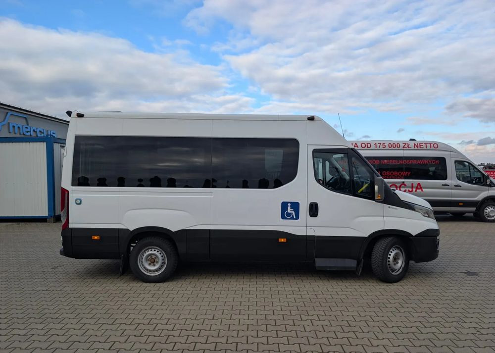 Iveco Daily - Xe bus mini, Xe van chở khách: hình 2 Iveco Daily - Xe bus mini, Xe van chở khách: hình 2