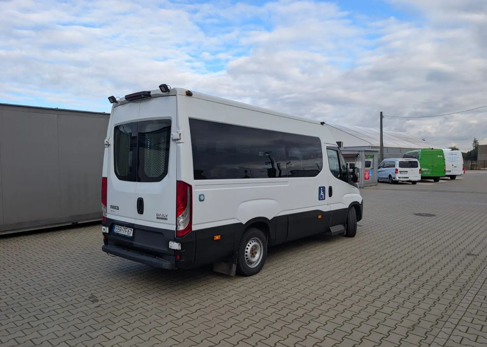 Iveco Daily - Xe bus mini, Xe van chở khách: hình 3 Iveco Daily - Xe bus mini, Xe van chở khách: hình 3