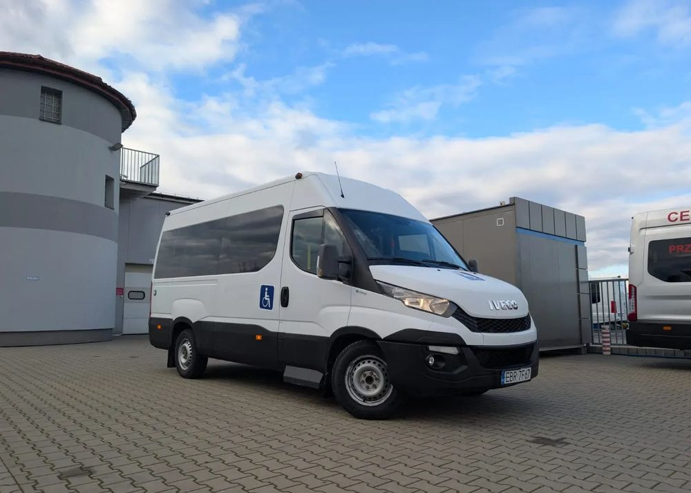 Iveco Daily - Xe bus mini, Xe van chở khách: hình 1 Iveco Daily - Xe bus mini, Xe van chở khách: hình 1