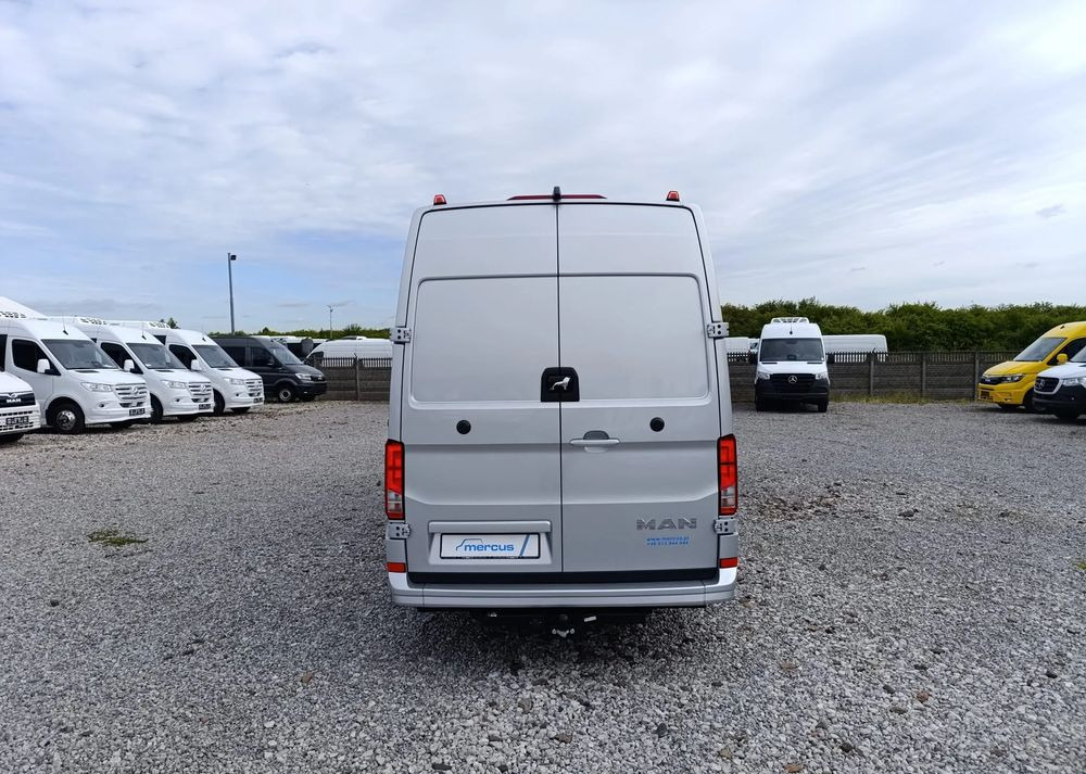 Xe bus mini, Xe van chở khách mới MAN TGE 5.160: hình 6