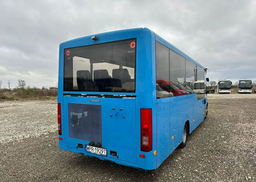 Mercedes-Benz Sprinter 516 - Xe bus đô thị: hình 4 Mercedes-Benz Sprinter 516 - Xe bus đô thị: hình 4