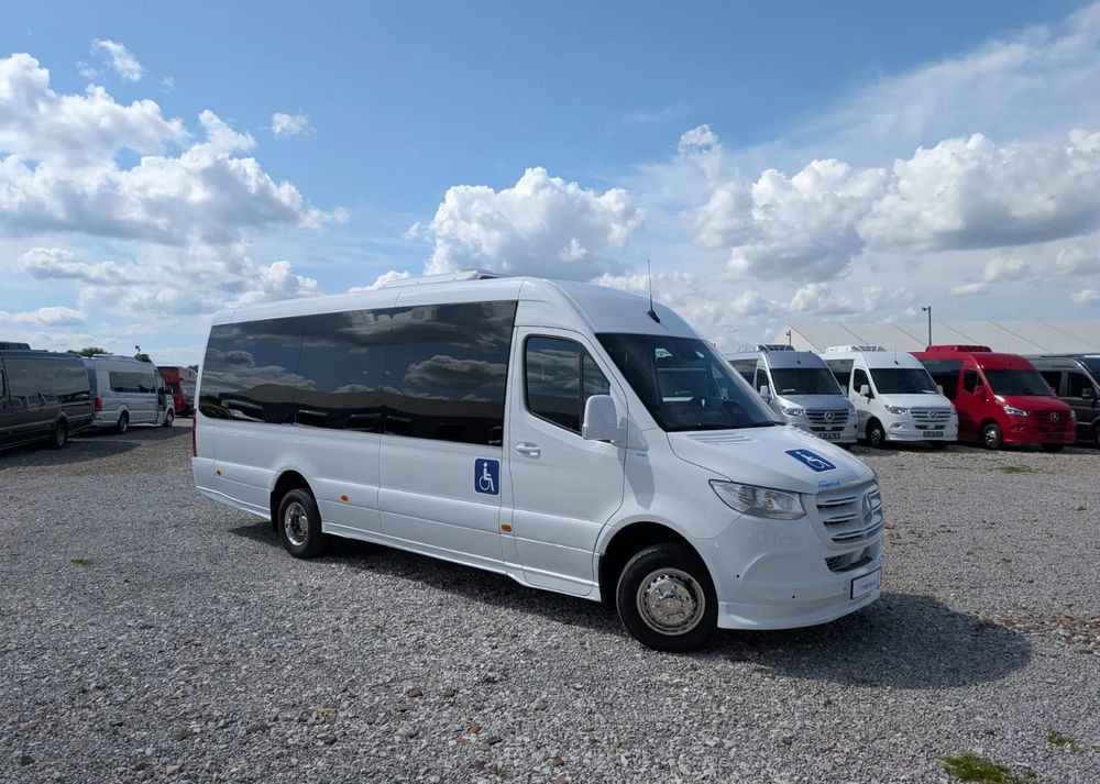 Mercedes-Benz Sprinter 517 - Xe bus mini, Xe van chở khách: hình 2 Mercedes-Benz Sprinter 517 - Xe bus mini, Xe van chở khách: hình 2
