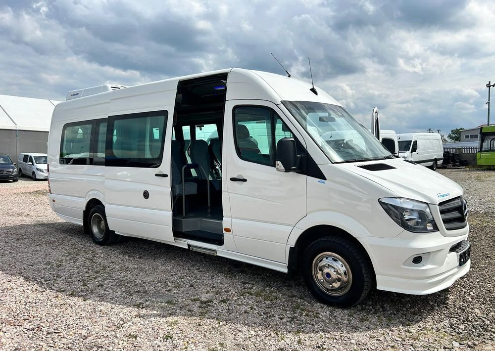 Mercedes-Benz Sprinter 519 - Xe bus mini, Xe van chở khách: hình 2 Mercedes-Benz Sprinter 519 - Xe bus mini, Xe van chở khách: hình 2