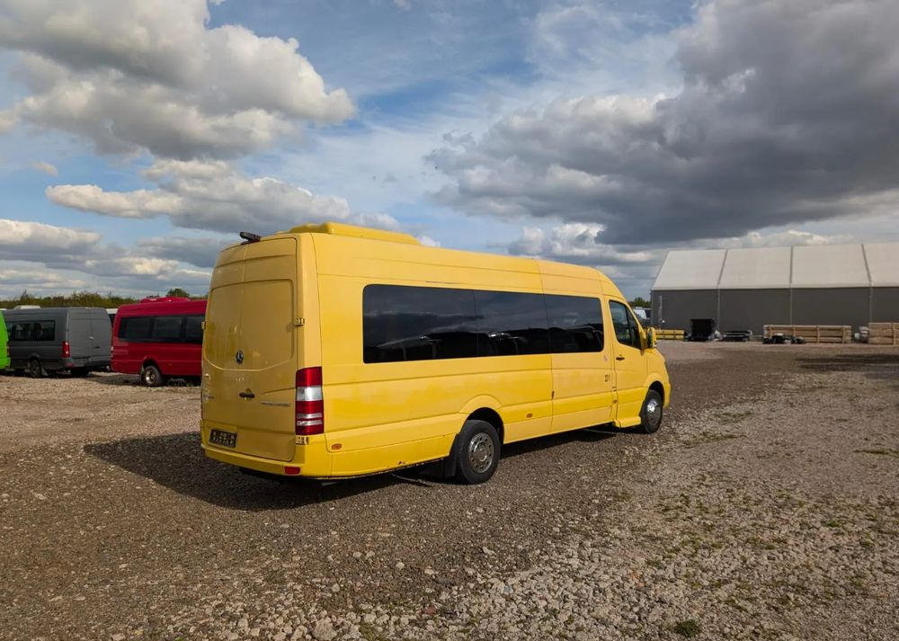 Mercedes-Benz Sprinter 519 - Xe bus mini, Xe van chở khách: hình 4 Mercedes-Benz Sprinter 519 - Xe bus mini, Xe van chở khách: hình 4