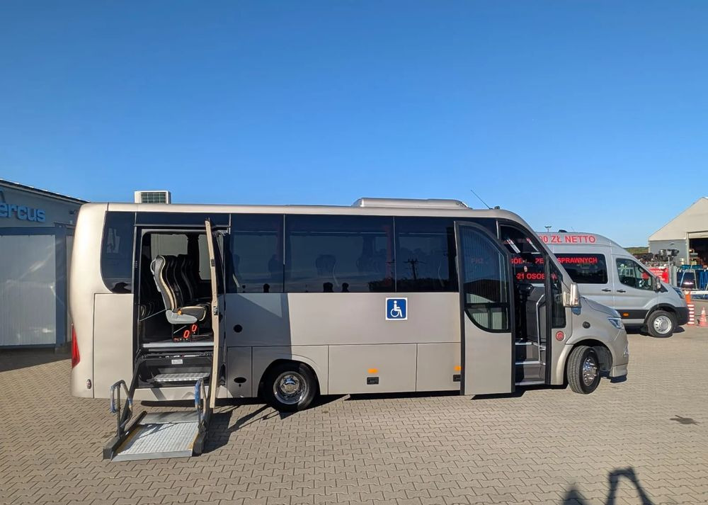 Xe bus mini, Xe van chở khách mới Mercedes-Benz Sprinter 519: hình 8