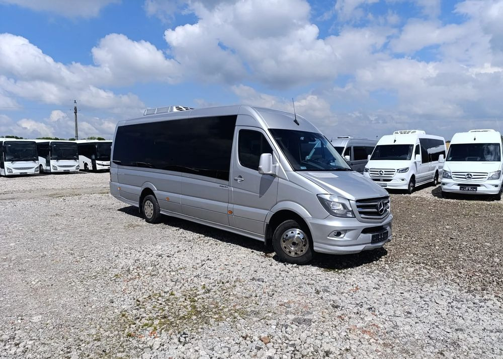 Mercedes-Benz Sprinter 519 - Xe bus mini: hình 2 Mercedes-Benz Sprinter 519 - Xe bus mini: hình 2