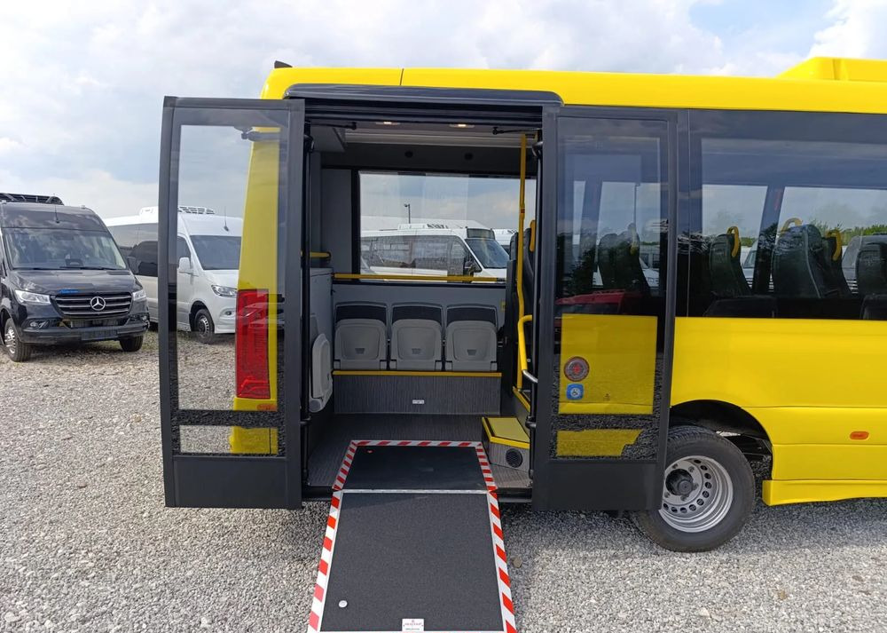 Mercedes-Benz Sprinter 519 - Xe bus đô thị: hình 3 Mercedes-Benz Sprinter 519 - Xe bus đô thị: hình 3