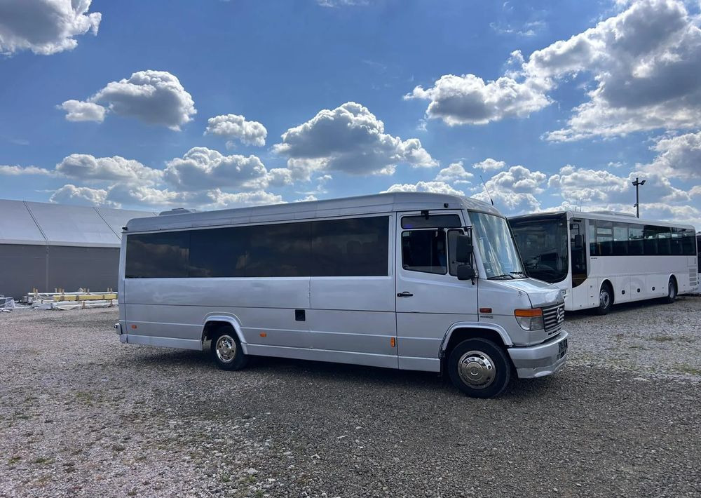 Mercedes-Benz Vario - Xe bus ngoại ô: hình 2 Mercedes-Benz Vario - Xe bus ngoại ô: hình 2