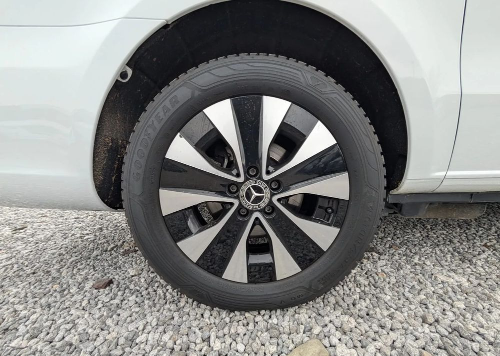 Mercedes-Benz Vito Tourer 114 - Xe bus mini, Xe van chở khách: hình 4 Mercedes-Benz Vito Tourer 114 - Xe bus mini, Xe van chở khách: hình 4