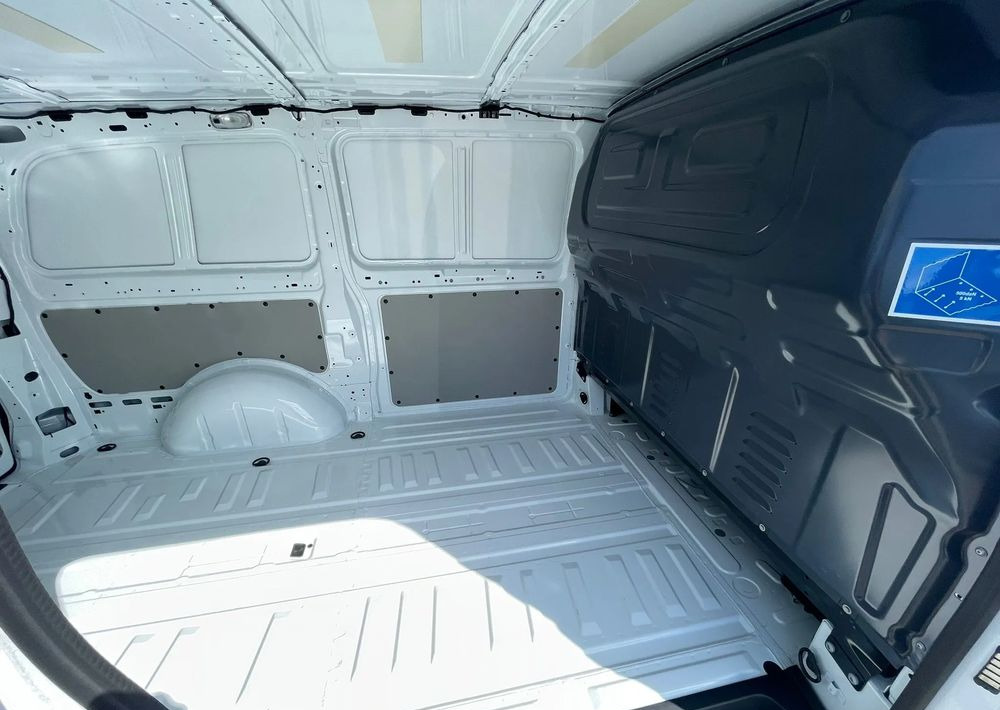 Xe van chở hàng, Xe van điện mới Mercedes-Benz eVito: hình 9