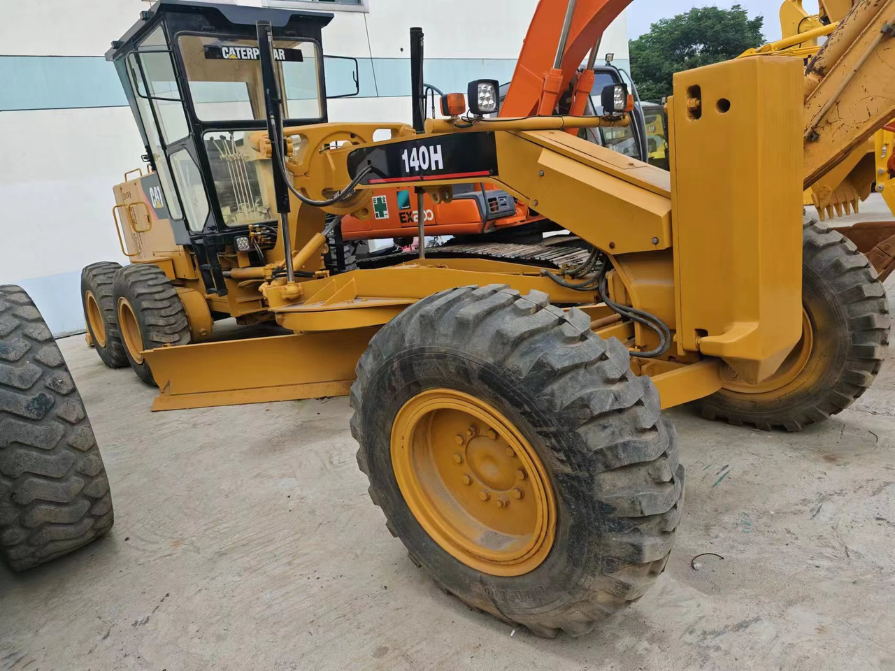 CATERPILLAR 140H - Máy san: hình 1 CATERPILLAR 140H - Máy san: hình 1