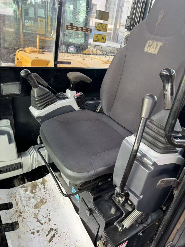 CATERPILLAR 305.5E2 - Máy xúc mini: hình 3 CATERPILLAR 305.5E2 - Máy xúc mini: hình 3