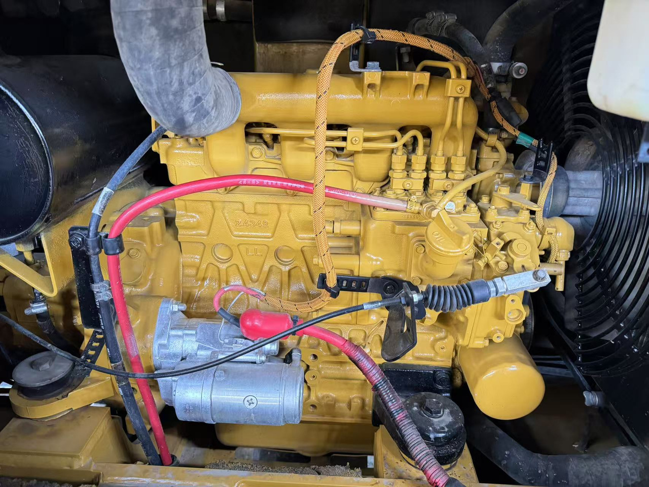 CATERPILLAR 305.5E2 - Máy xúc mini: hình 4 CATERPILLAR 305.5E2 - Máy xúc mini: hình 4