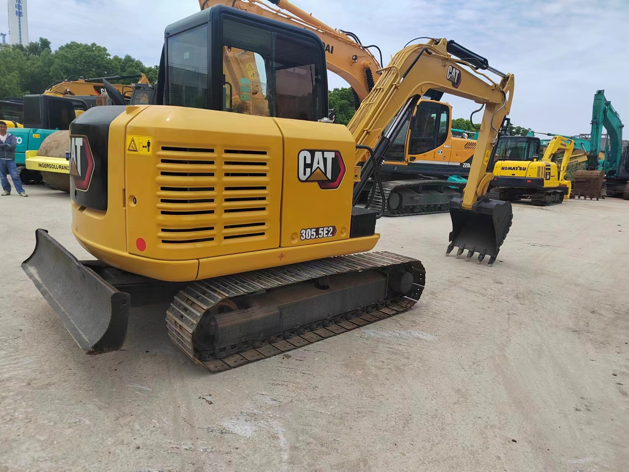 CATERPILLAR 305.5E2 - Máy xúc mini: hình 1 CATERPILLAR 305.5E2 - Máy xúc mini: hình 1