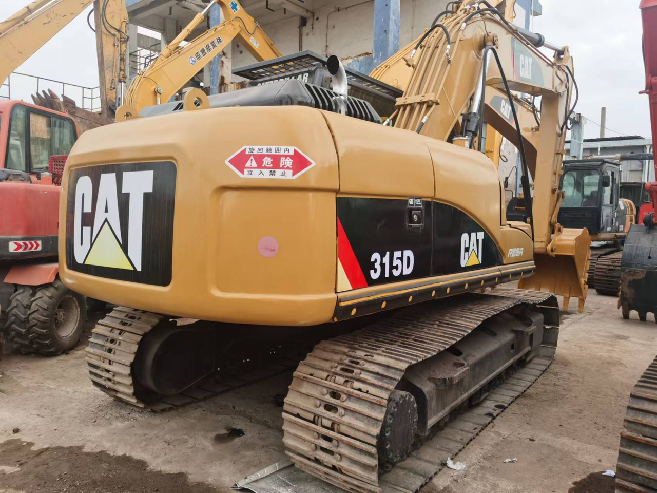 CATERPILLAR 315D - Máy xúc bánh xích: hình 2 CATERPILLAR 315D - Máy xúc bánh xích: hình 2