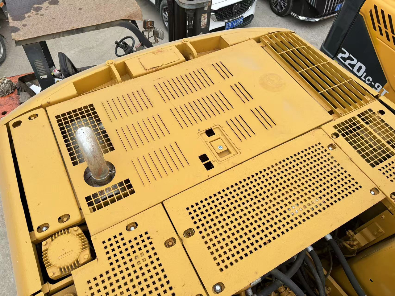 CATERPILLAR 320C - Máy xúc bánh xích: hình 5 CATERPILLAR 320C - Máy xúc bánh xích: hình 5