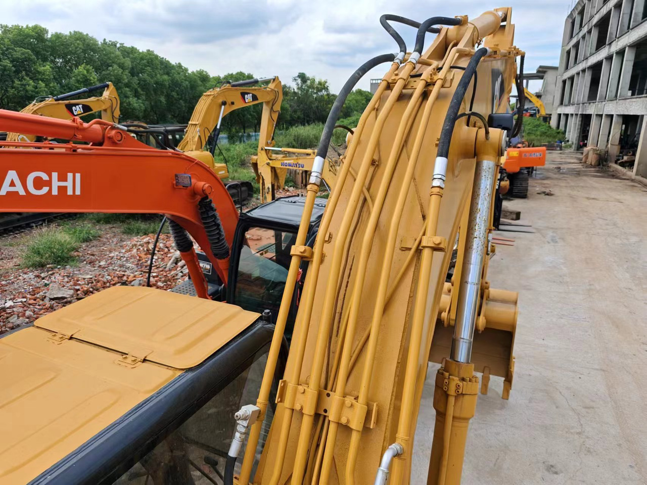 CATERPILLAR 320C - Máy xúc bánh xích: hình 5 CATERPILLAR 320C - Máy xúc bánh xích: hình 5