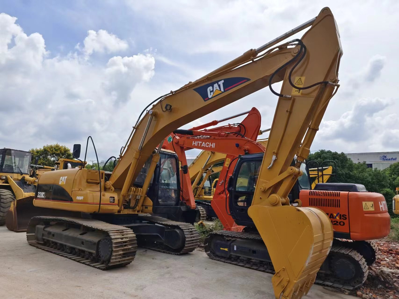 CATERPILLAR 320C - Máy xúc bánh xích: hình 1 CATERPILLAR 320C - Máy xúc bánh xích: hình 1
